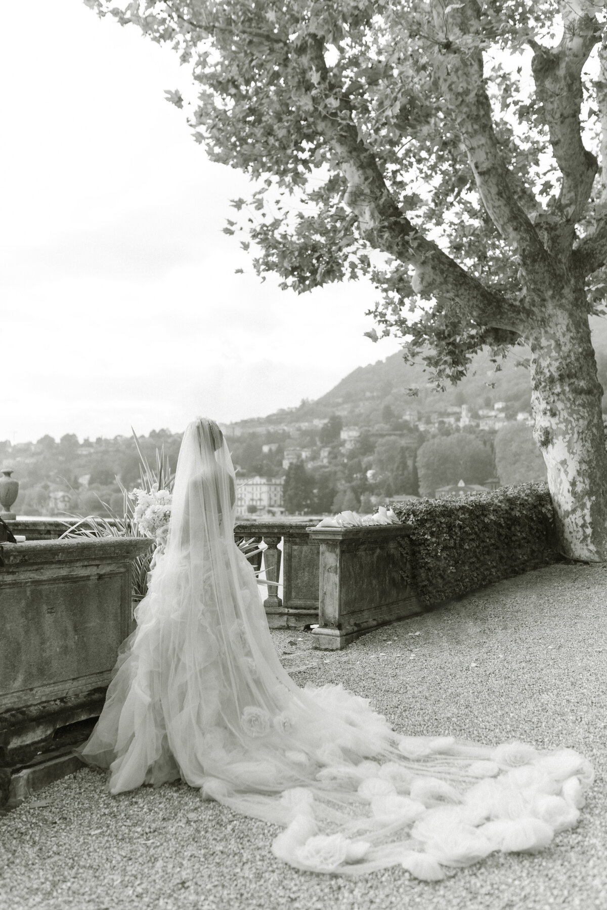 Destination-Wedding-Photographer-Villa-Pizzo-Wedding-Lake-Como-JCP__3YG