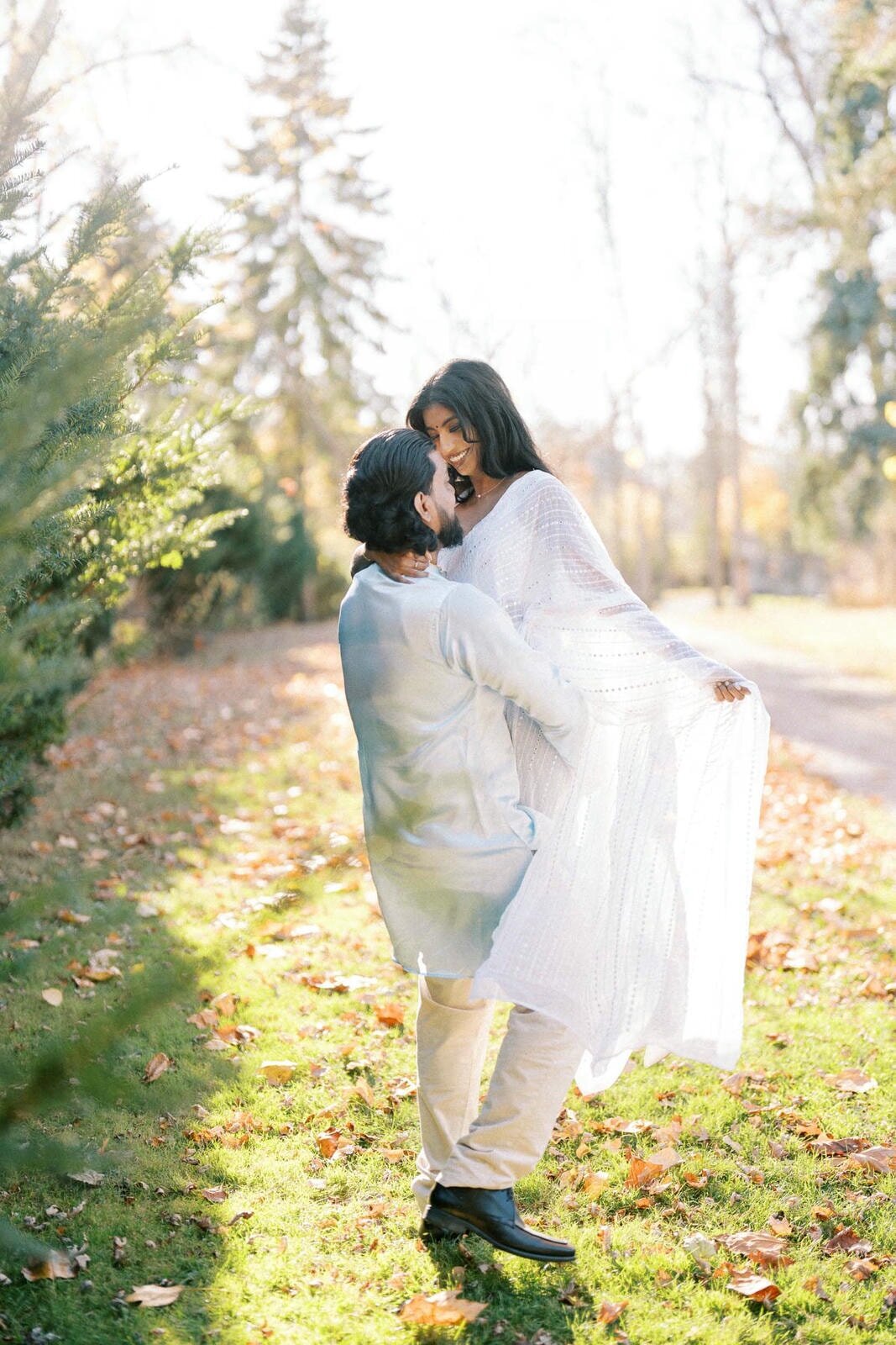 E4-Toronto-Engagement-Photoshoot-Judi-and-Raj-2024-11-03-2500px-1111