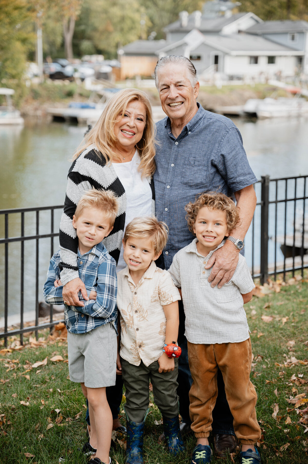 Taylor Elizabeth Photography Weddings and Lifetyle Photographer in Indiana Families Photo 13