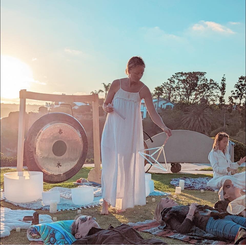 Andrea-Christine-Charleston-spiritual-sound-healing-bath-event-retreat