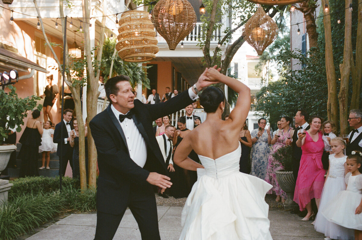 Charleston Wedding Sara + Eddie -- Rachel Maloney photography-000197990004-2
