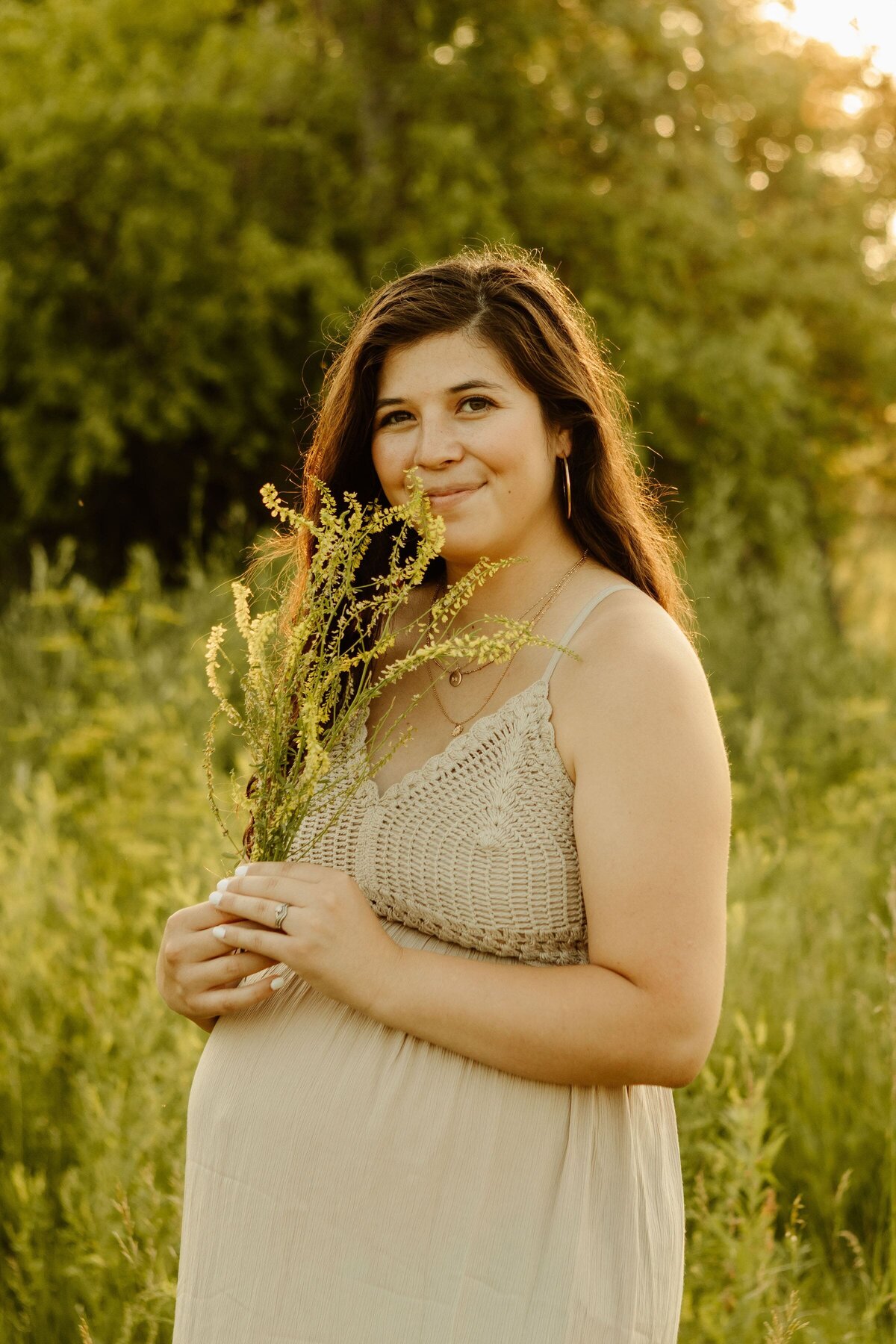 maternity-session-open-field-10