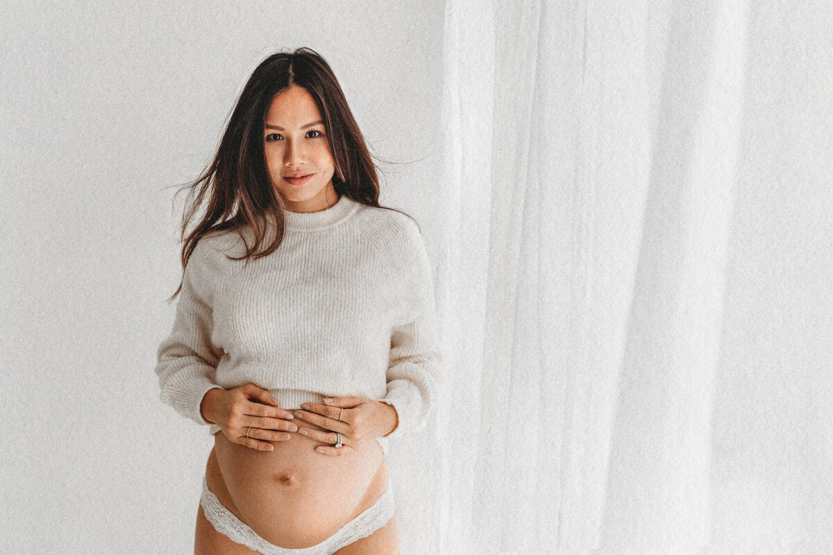 LittleWhitePhotography-Maternity-Photography2