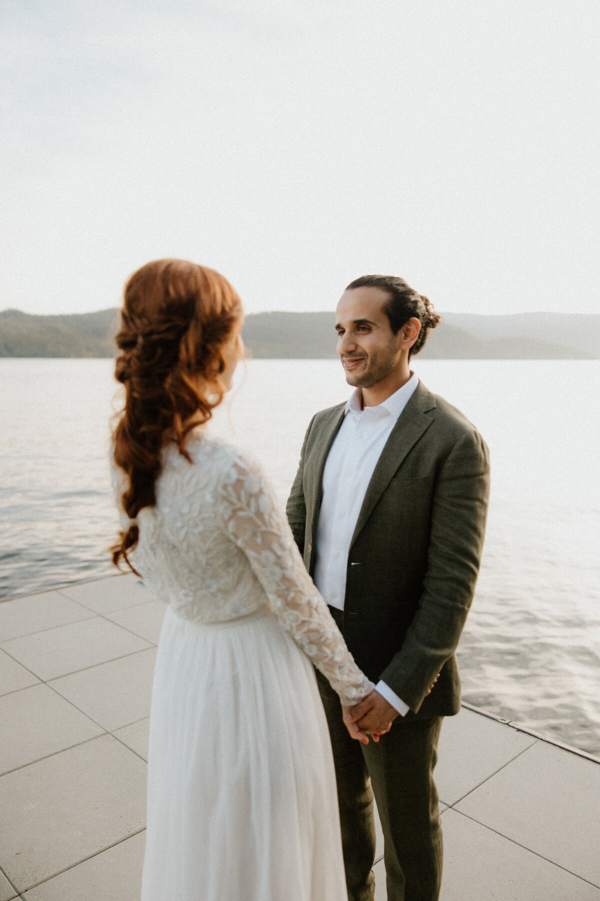 lake wedding photos