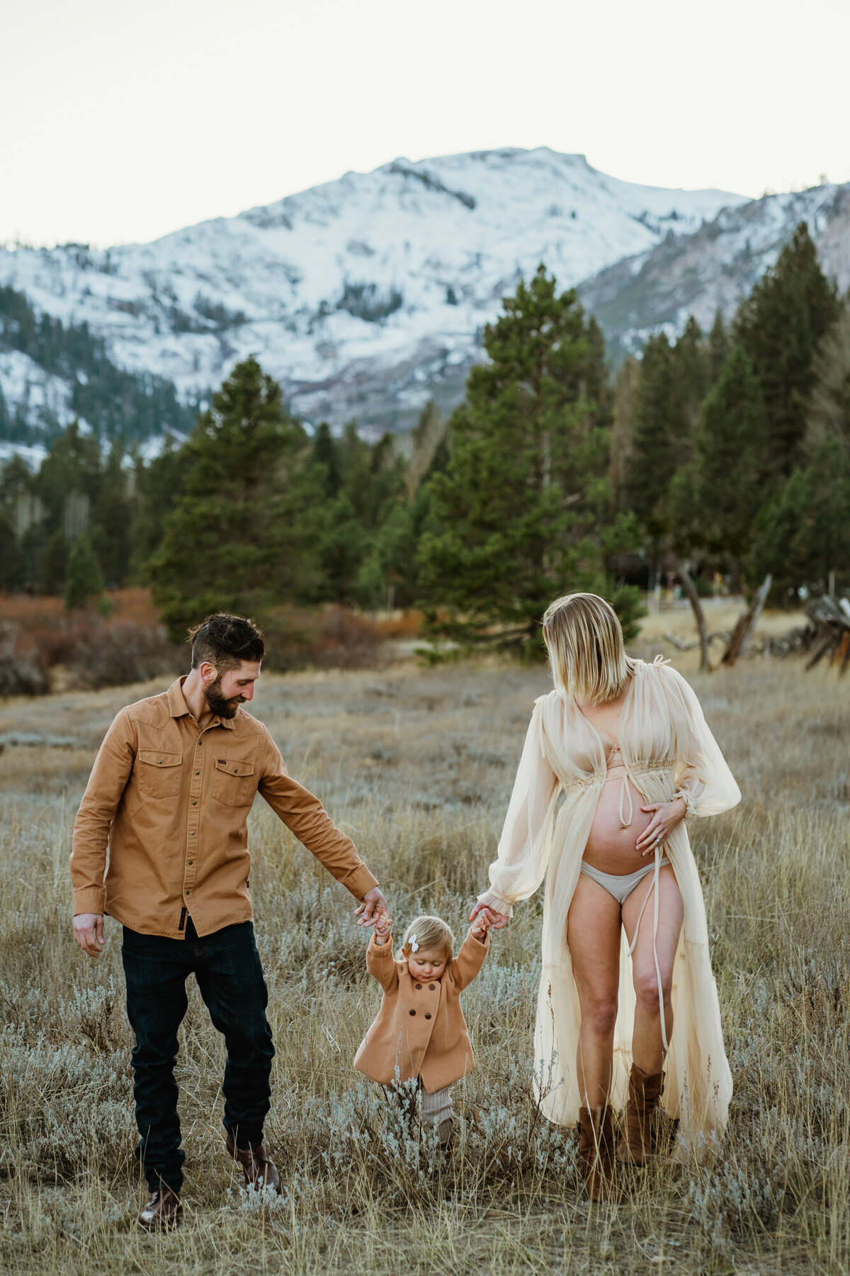 Lake Tahoe-Maternity-Photographer-76