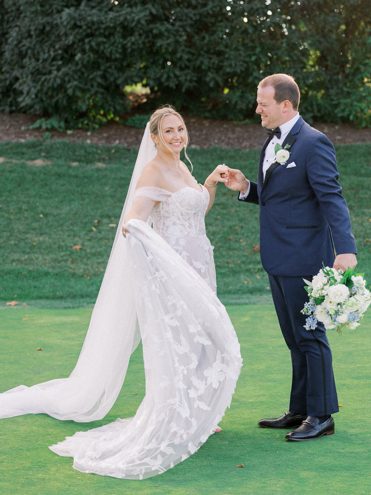 Anne-Troxel-Pittsburgh-Wedding-Photography-Pittsburgh-Field-Club-LGBTQ-Floral-timeless-photos-64