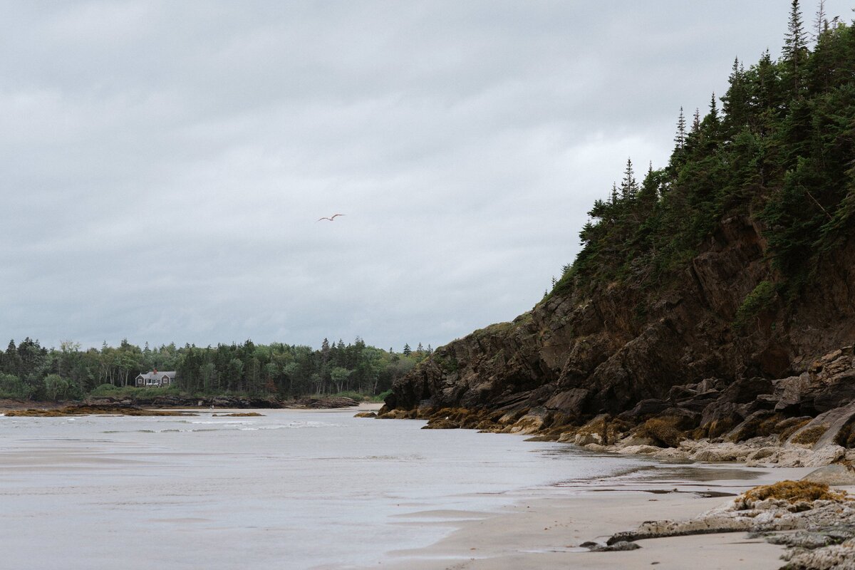 Private_Estate_Maine_Coastal_Wedding_LevKuperman_036