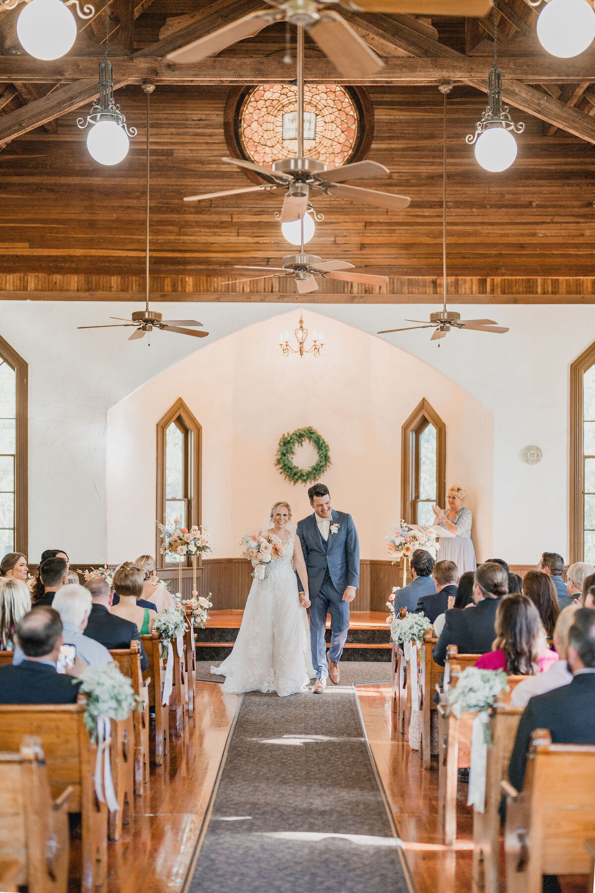 tara-tomlinson-chantilly-chic-elope-tampa-andrews-memorial-chapel-3