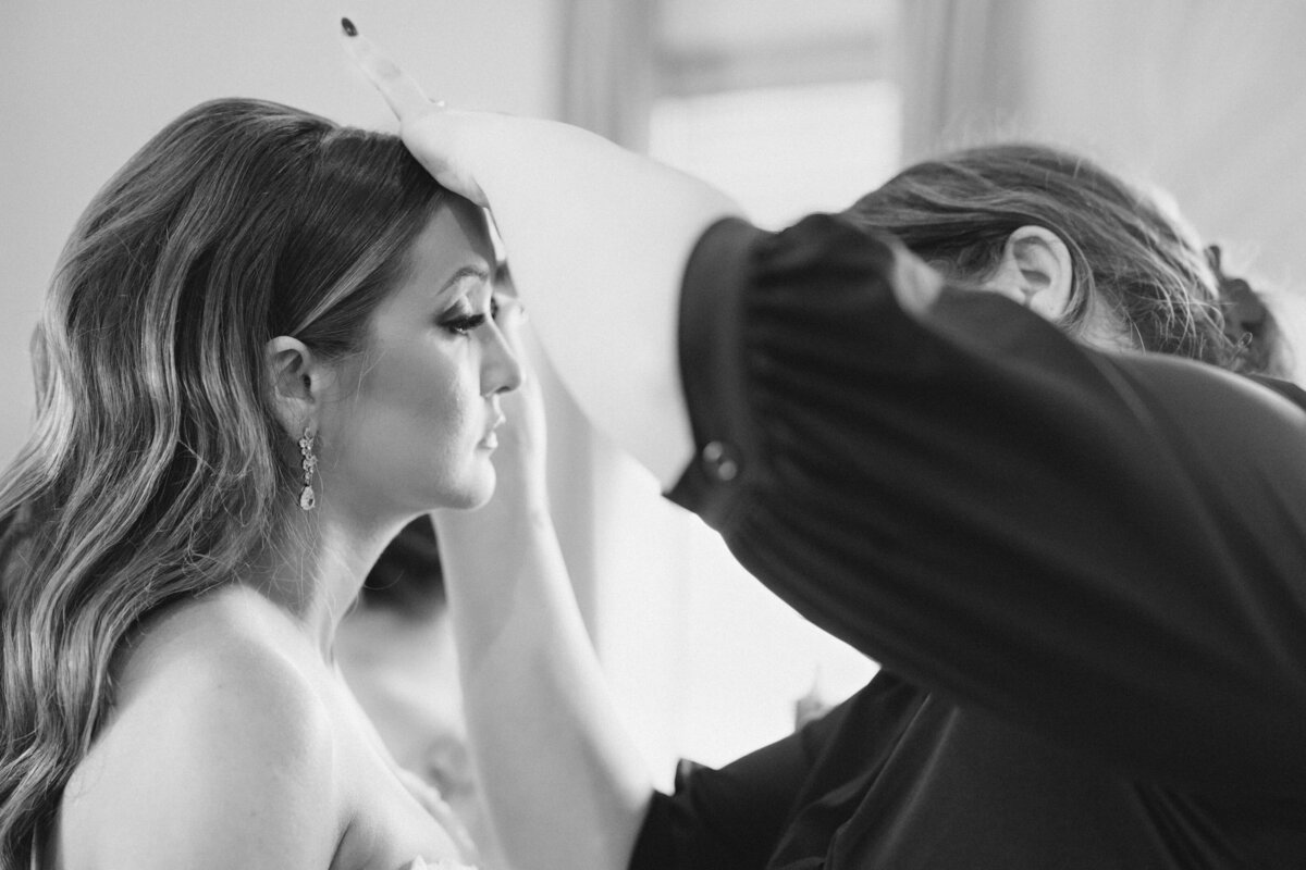 48_Madison & Leighton's Wedding_Prep_Lindsay Ott Photography