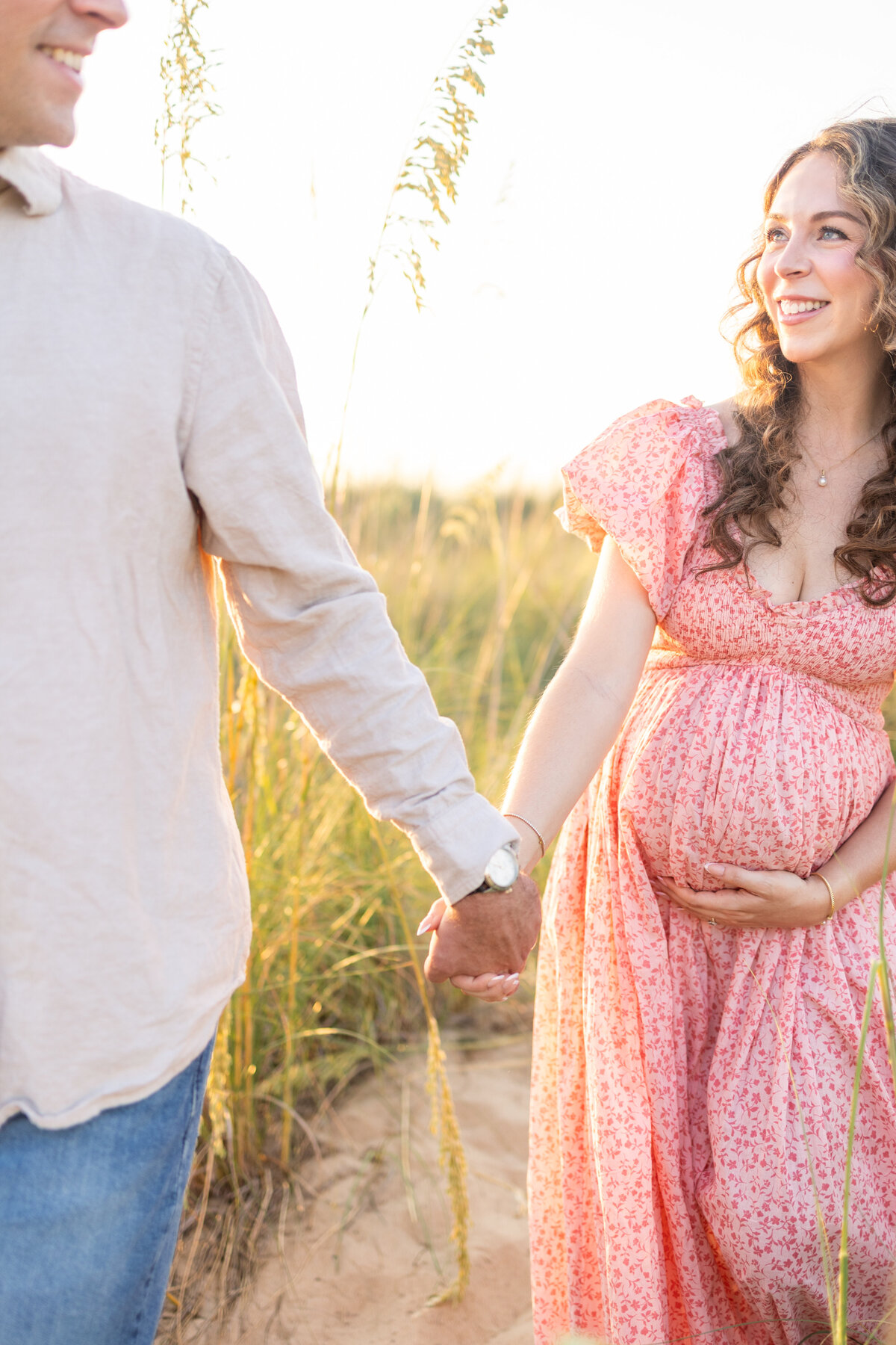 east-beach-norfolk-maternity-photos