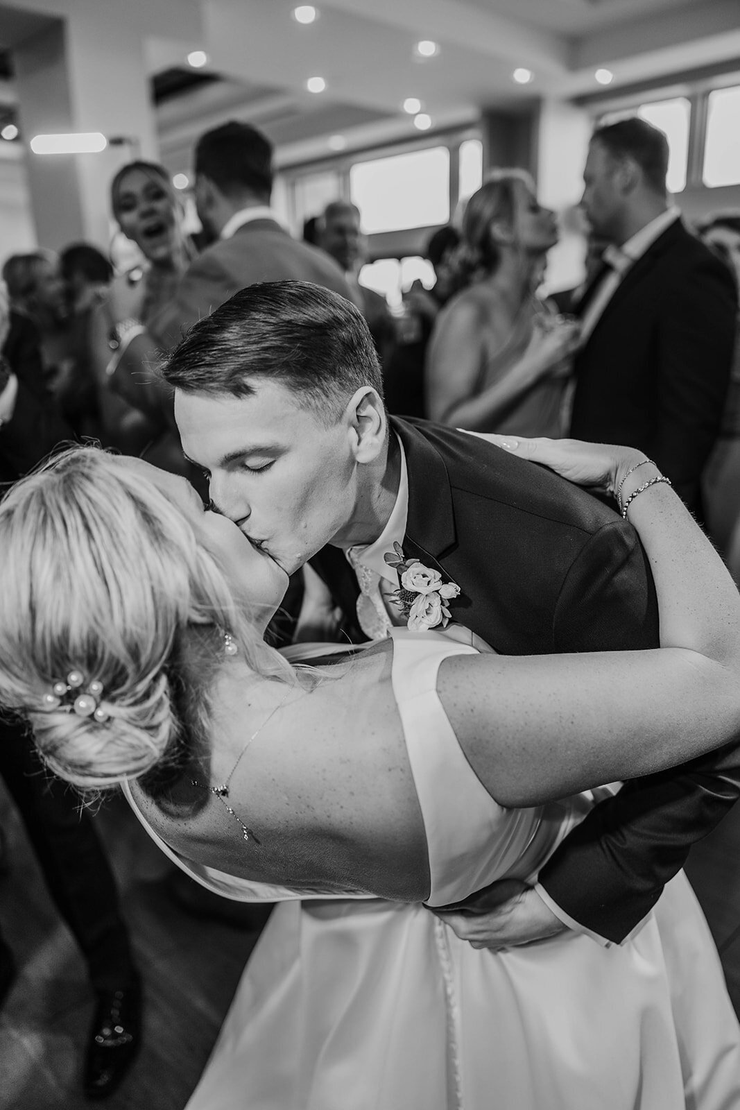 Saint Clair Inn Wedding Reception Michigan Photographer K. E. Rogers Photography-97