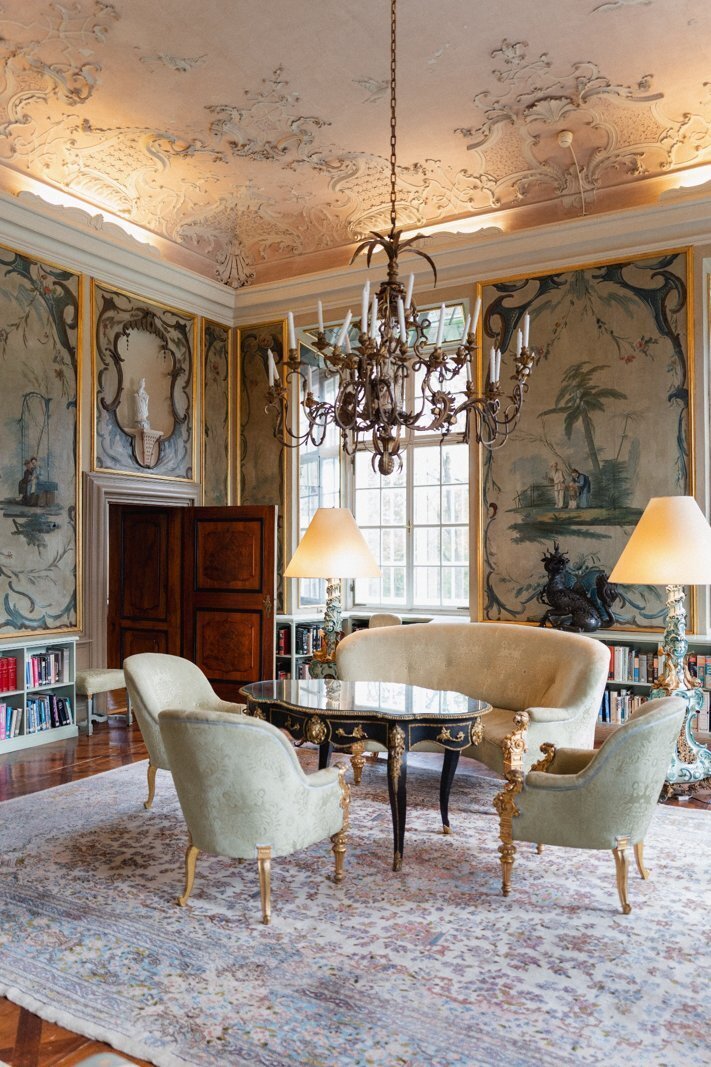 Beautiful getting ready room at Leopoldskron Salzburg for luxury Destination weddings