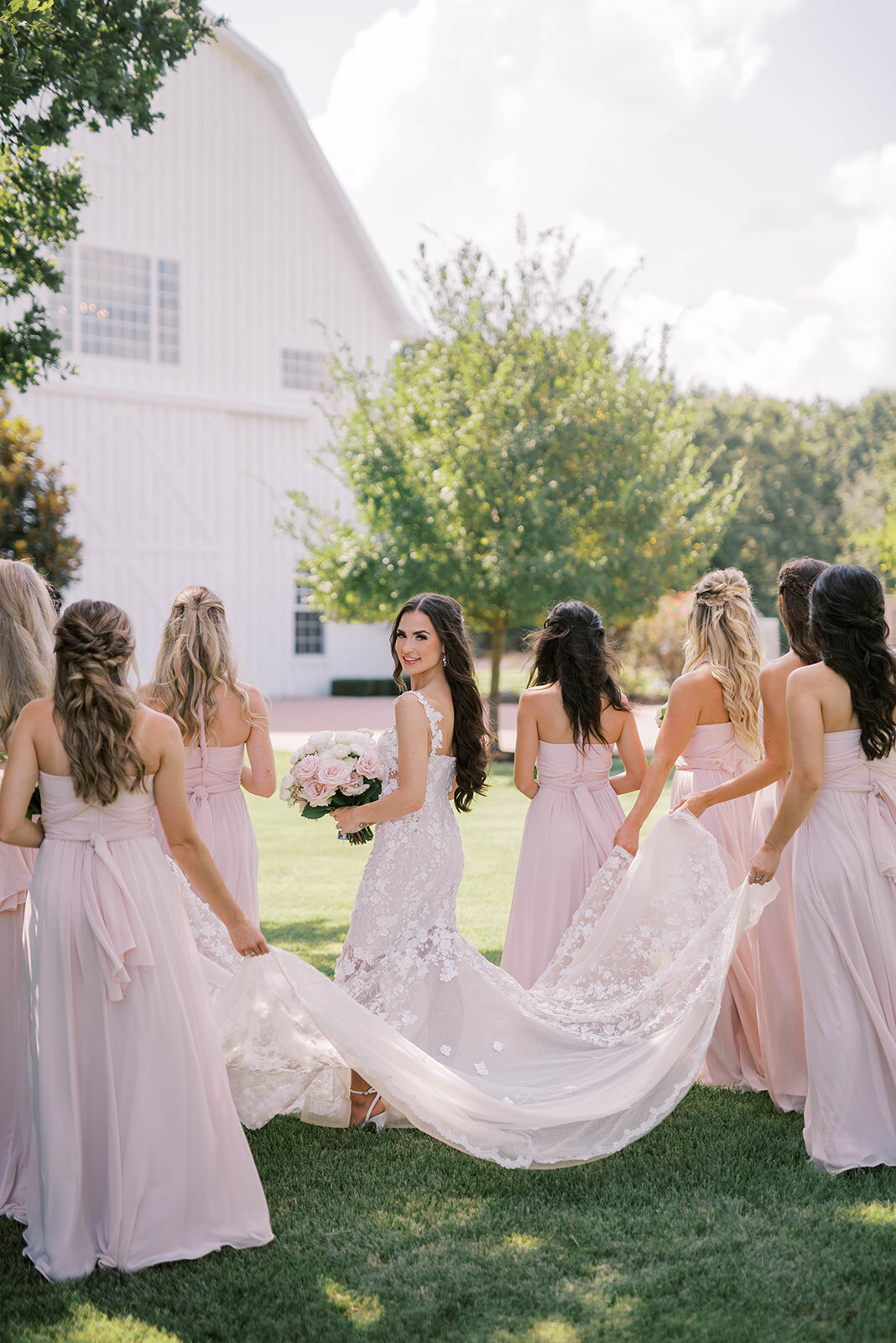 White Sparrow Barn Wedding by Outdoor Dallas Wedding Planner