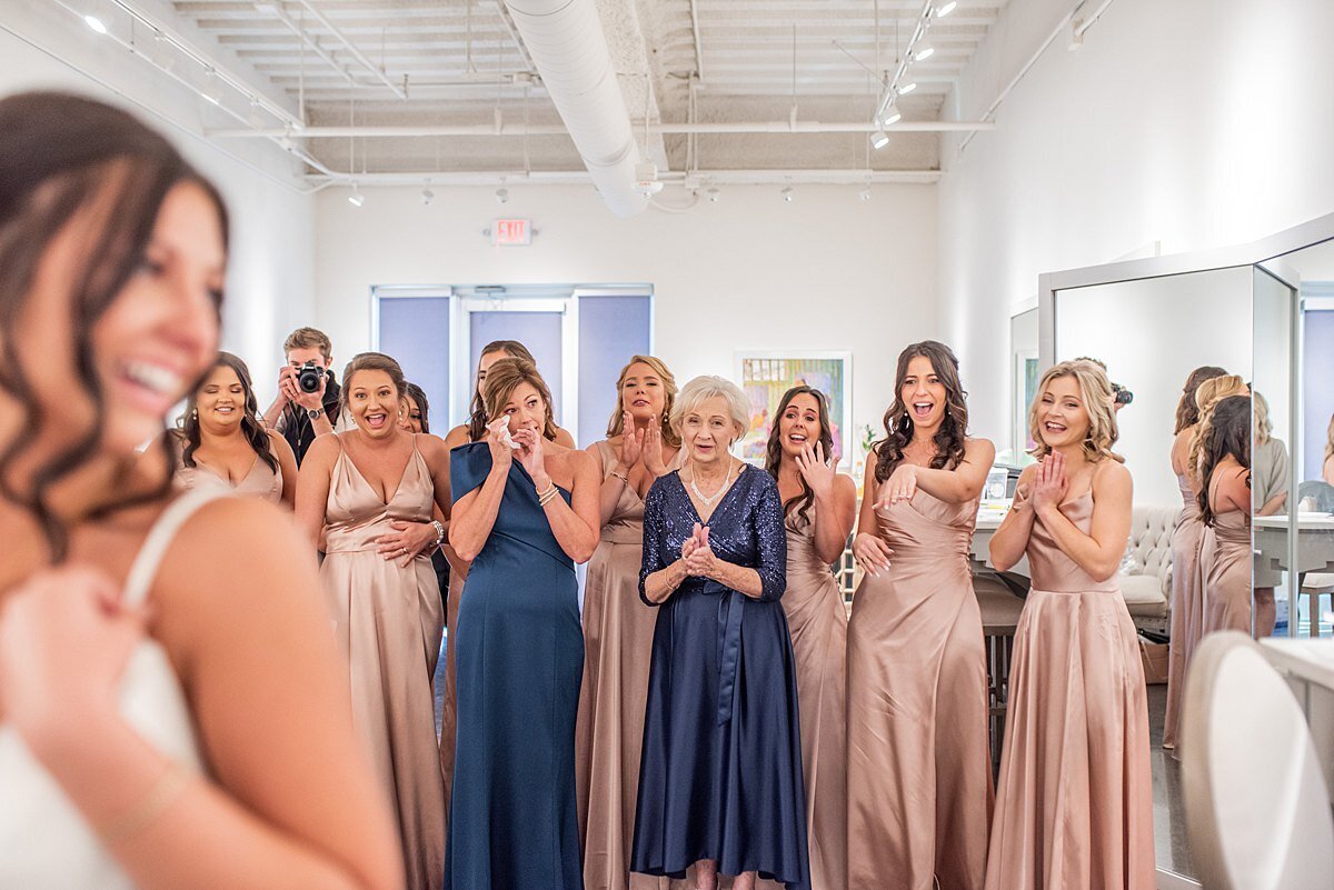 bride-groom-wedding-greenville-sc-avenue-first-look