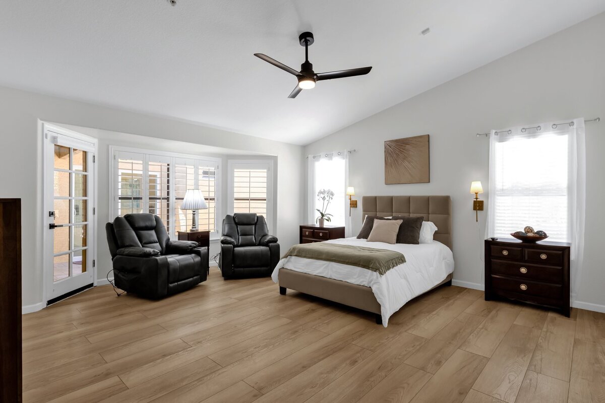 13-web-or-mls-17814-n-56th-st