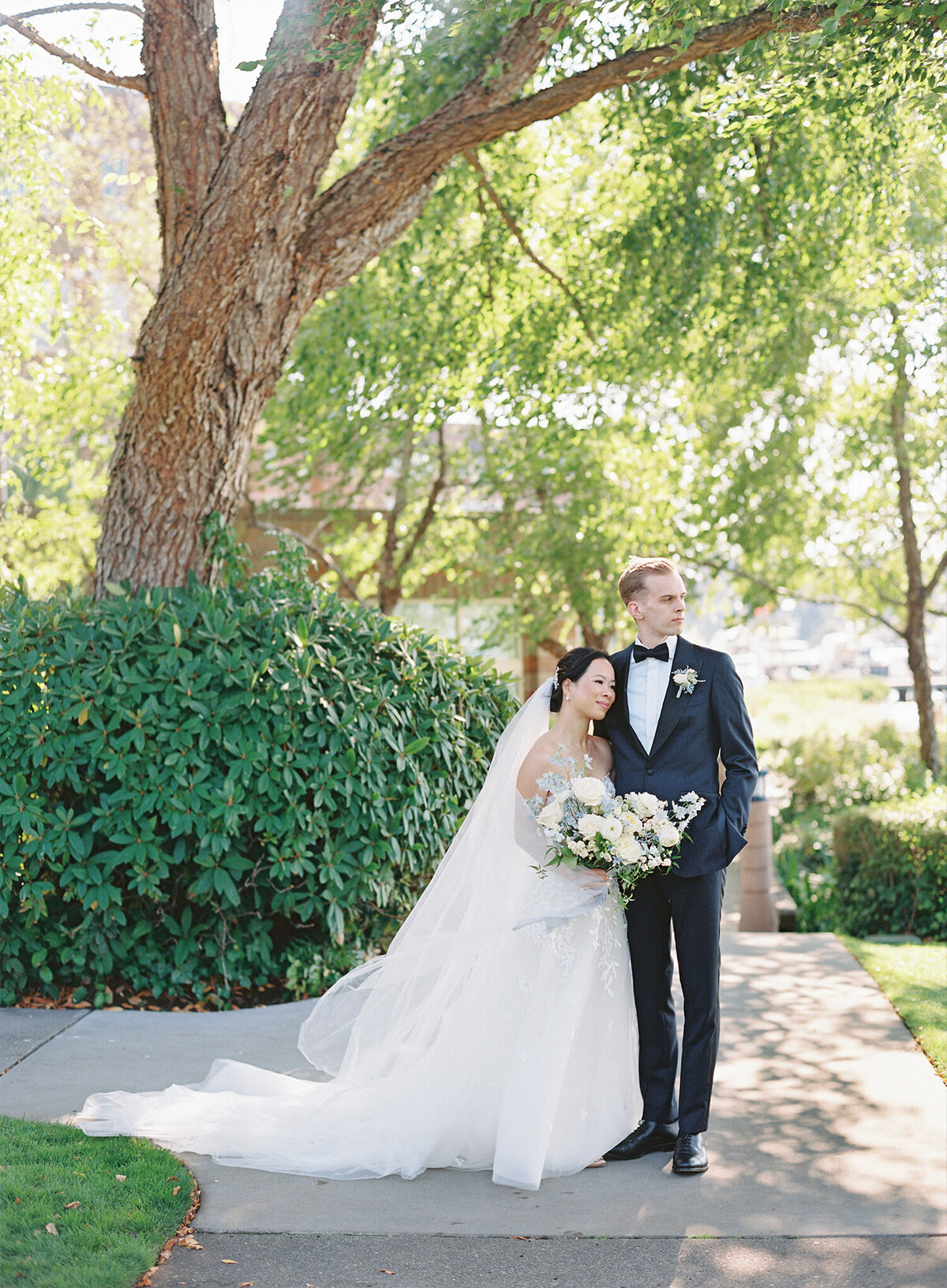 Woodmark Hotel Wedding Photographer, Wirkland - Seattle Waterfront Wedding - Film Photographer - Light and Airy - 13