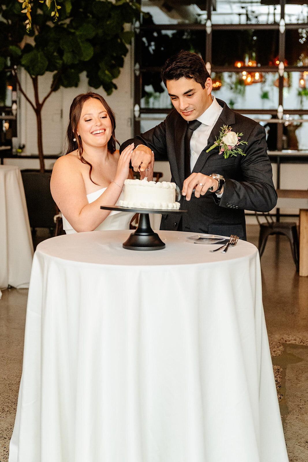 urban-daisy-wedding-49