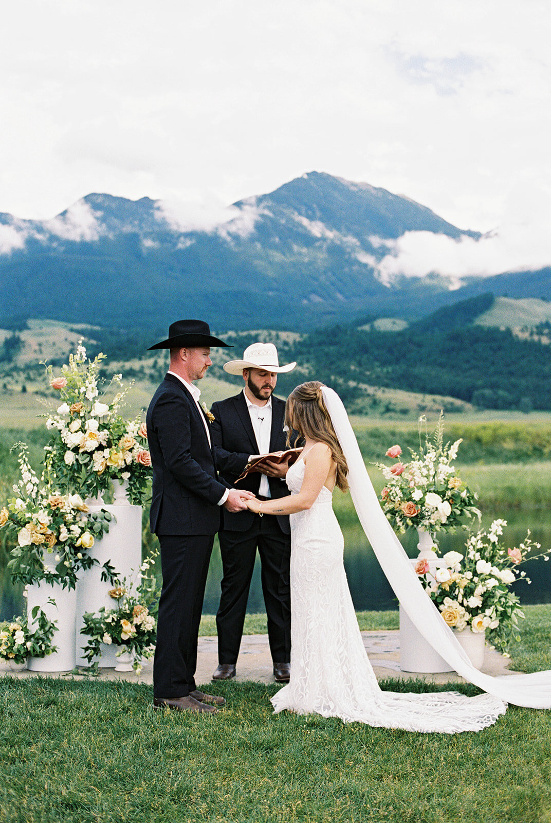 Sam & Molly_The Copper Rose Ranch Montana-851