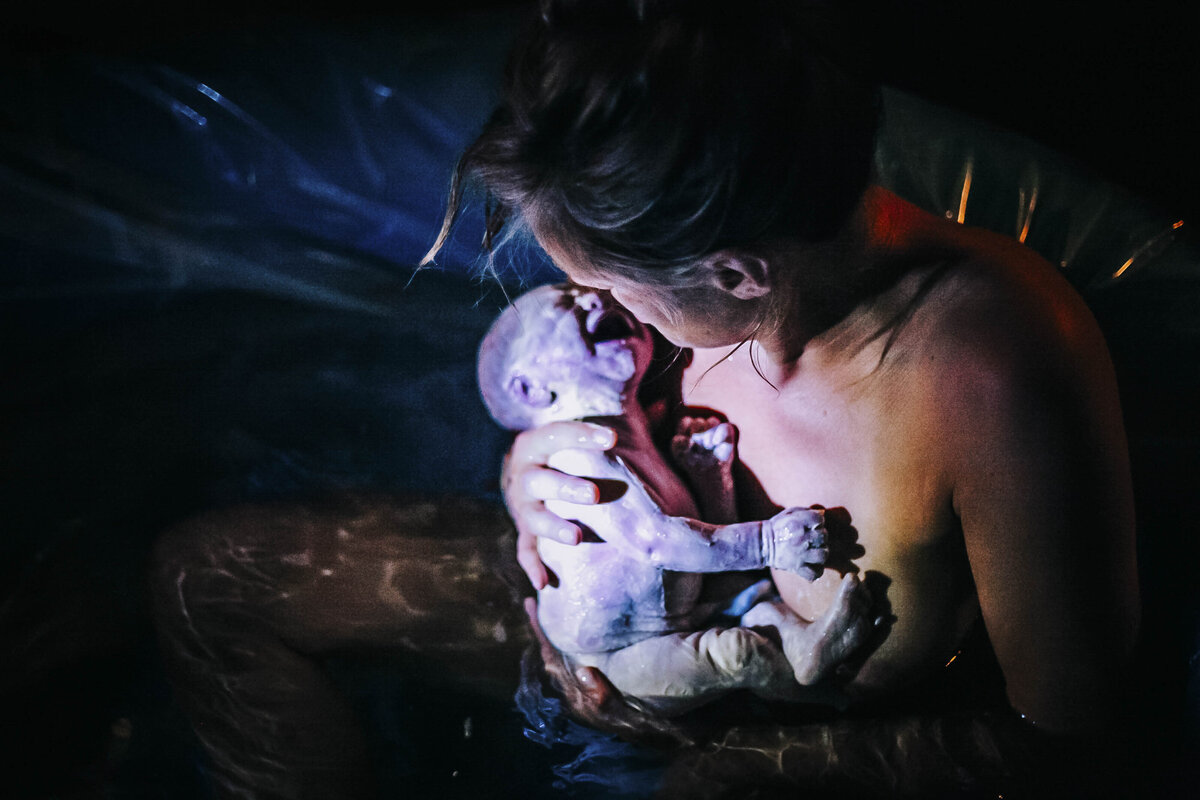 water-birth-photos-indie-birth2