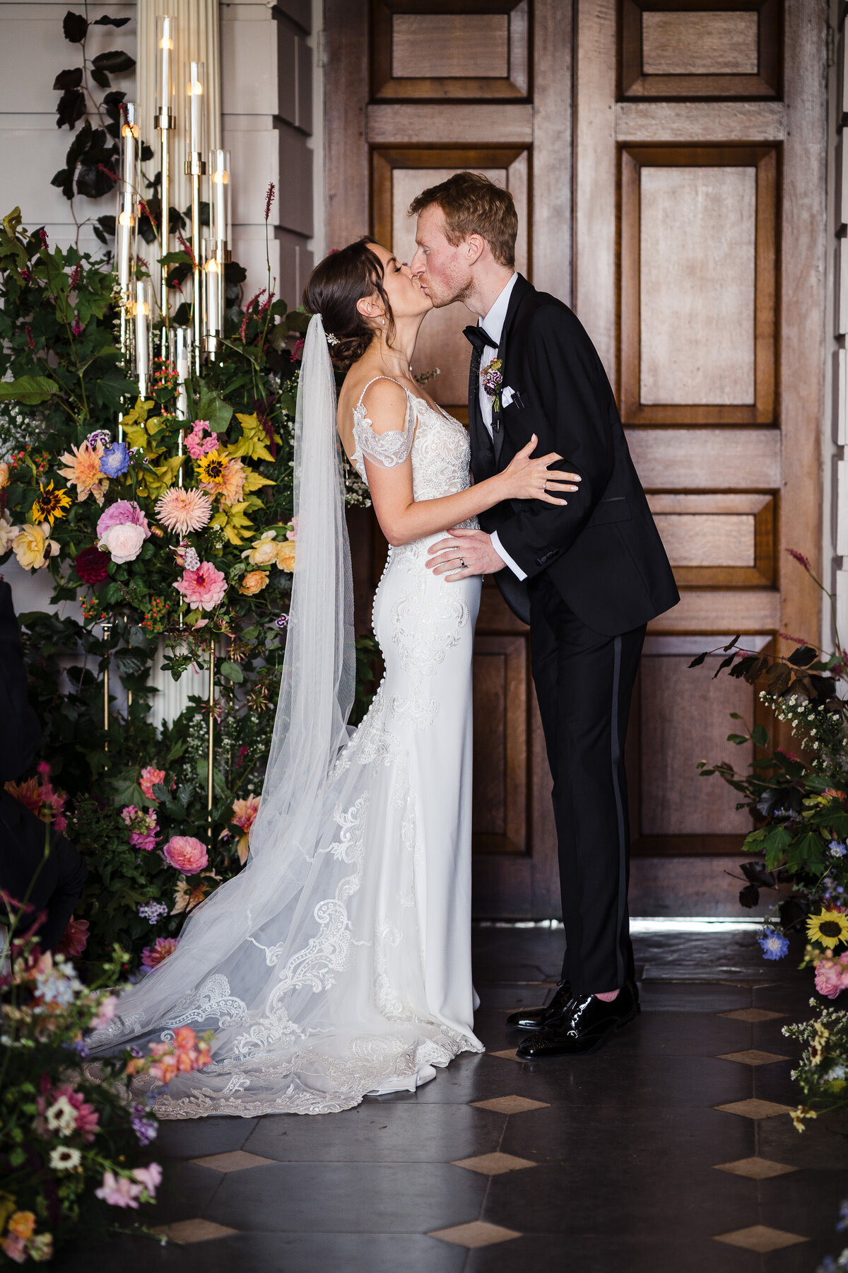 colourful-davenport-house-wedding-photography-323