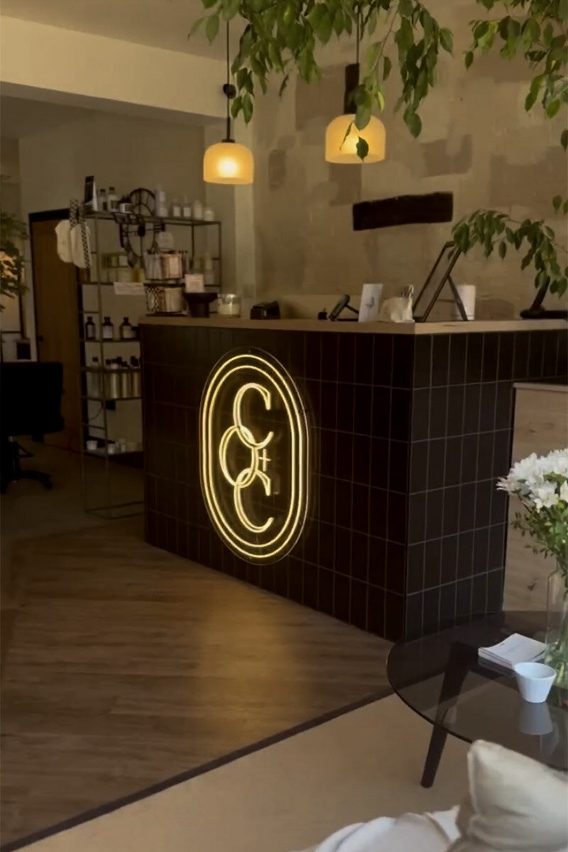 ellis-signs-custom-neon-salon-sign-newcastle-gateshead-north-east