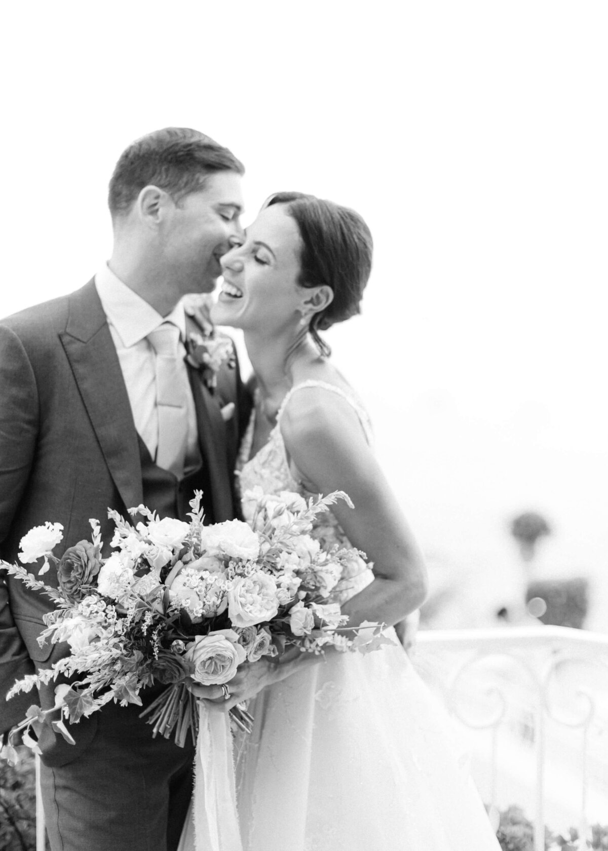 chloe-winstanley-italian-wedding-positano-hotel-marincanto-couple-black-white