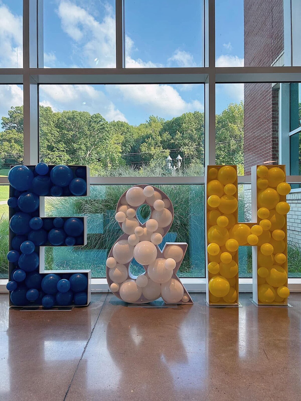 37bdb0835c34ae5e461f92ff1d79e937