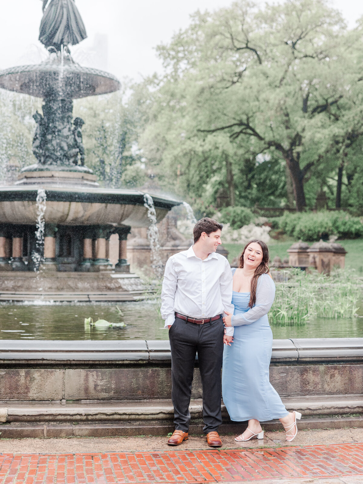 brittany-graf-photography-katie-mattingly-new-york-central-park-public-library-engagement-session-83