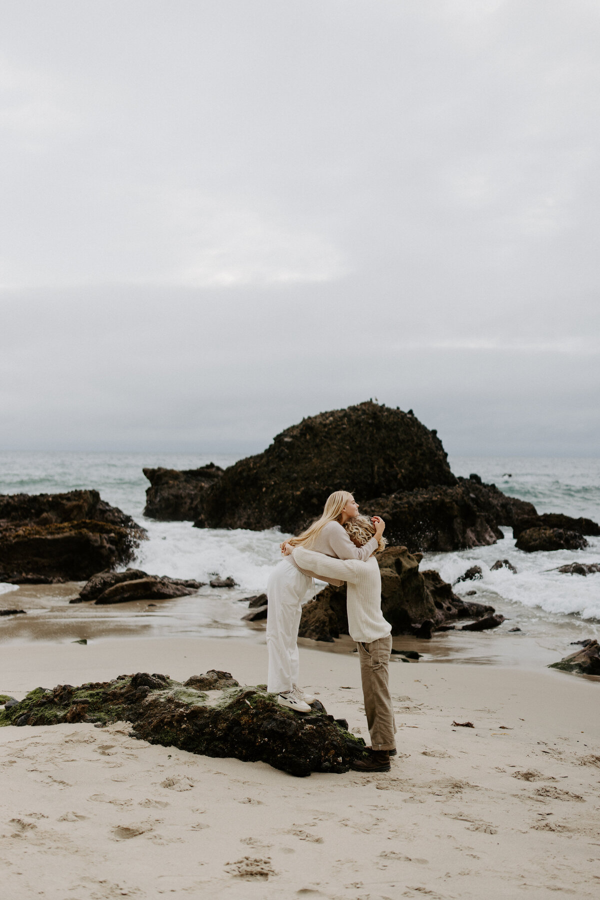 cozy-coffee-beach-date-laguna-6246