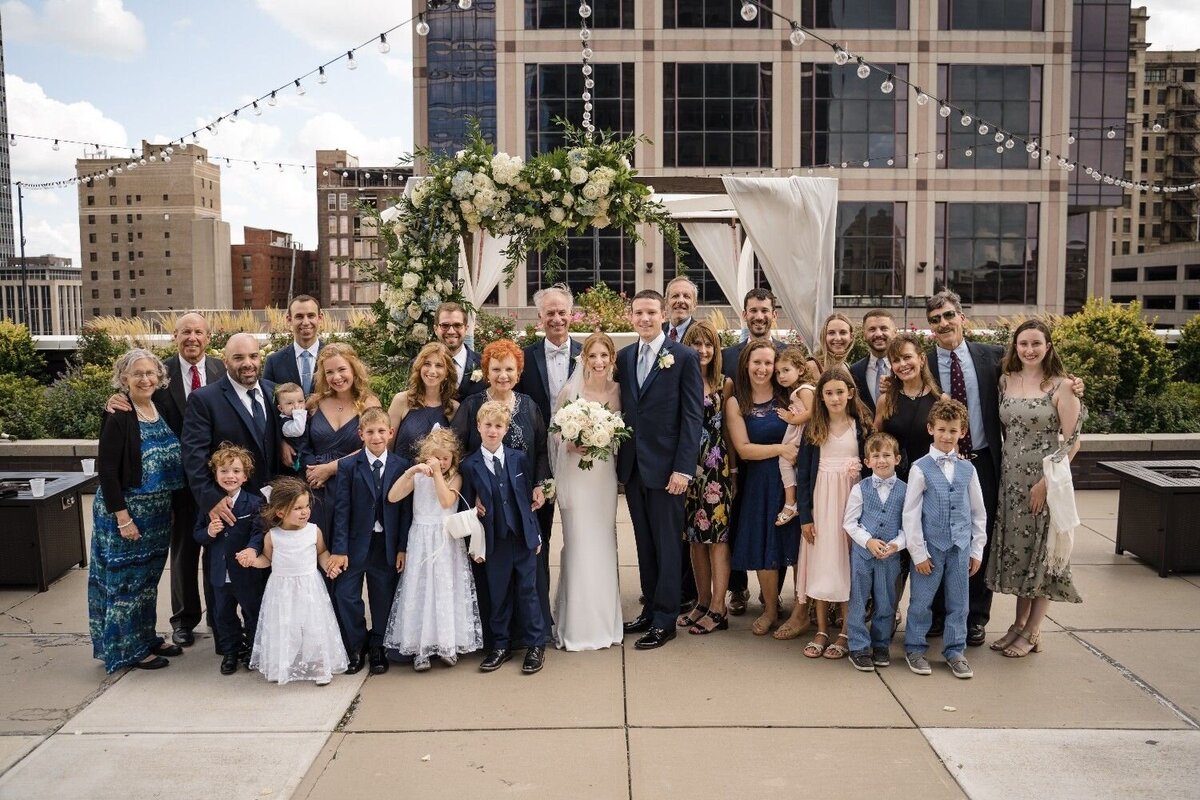 jps-events-jewish-wedding-large-family-photo-bride-side.jpg