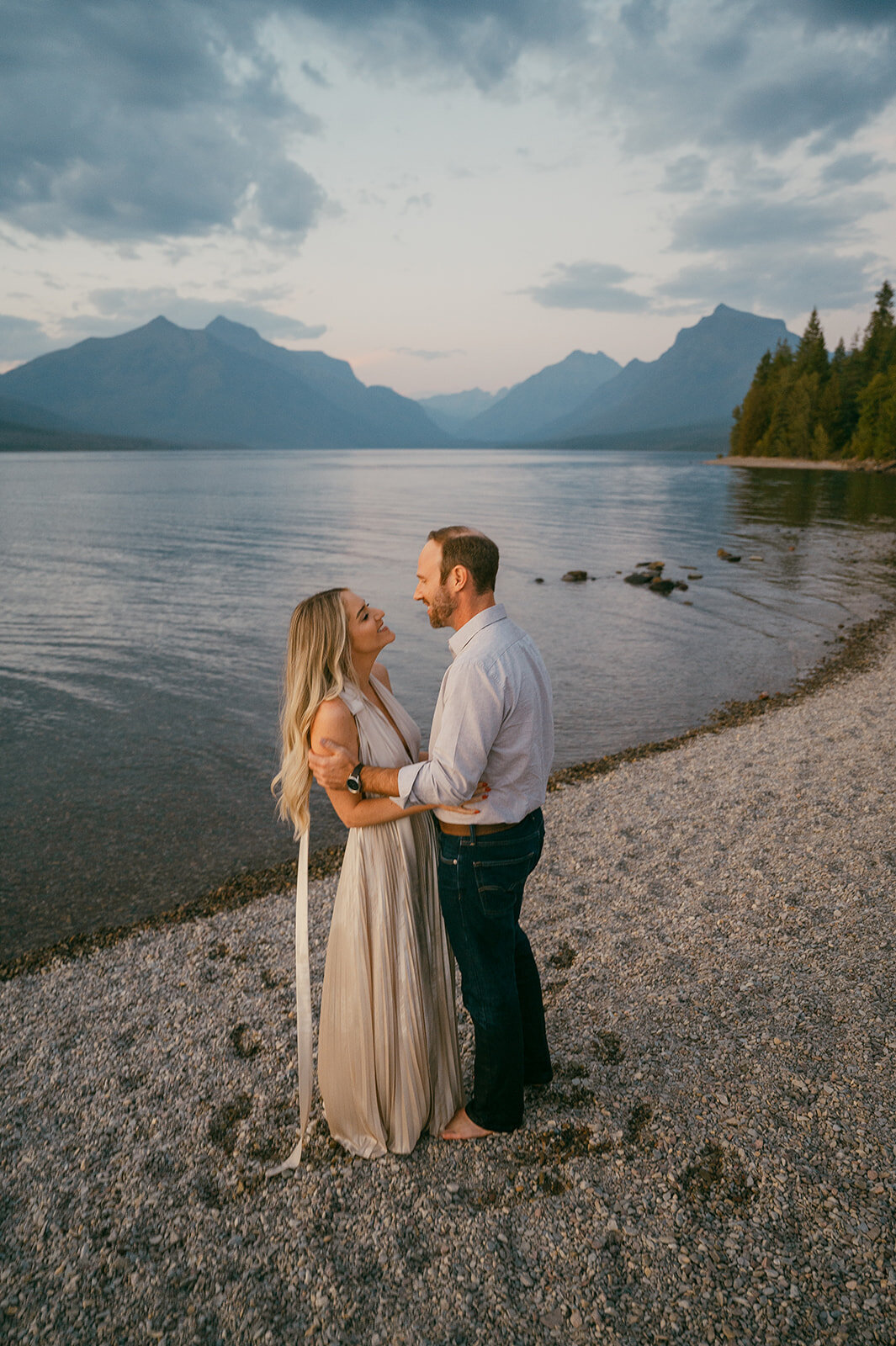 vintage-hollywood-glacier-national-park-elopement-presley-gray-photo1651