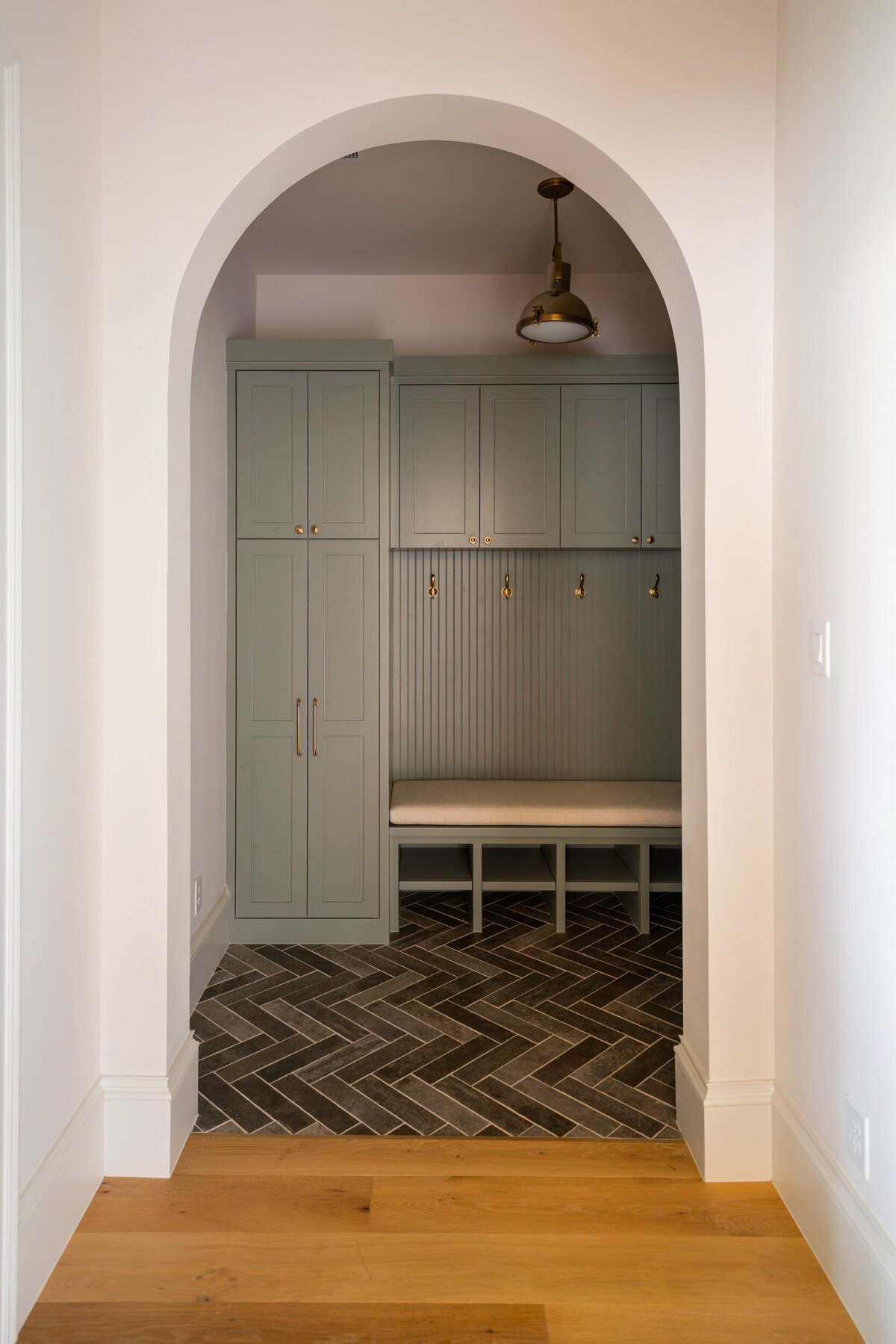 Custom Home Northlake Transitional Cambridge (11)
