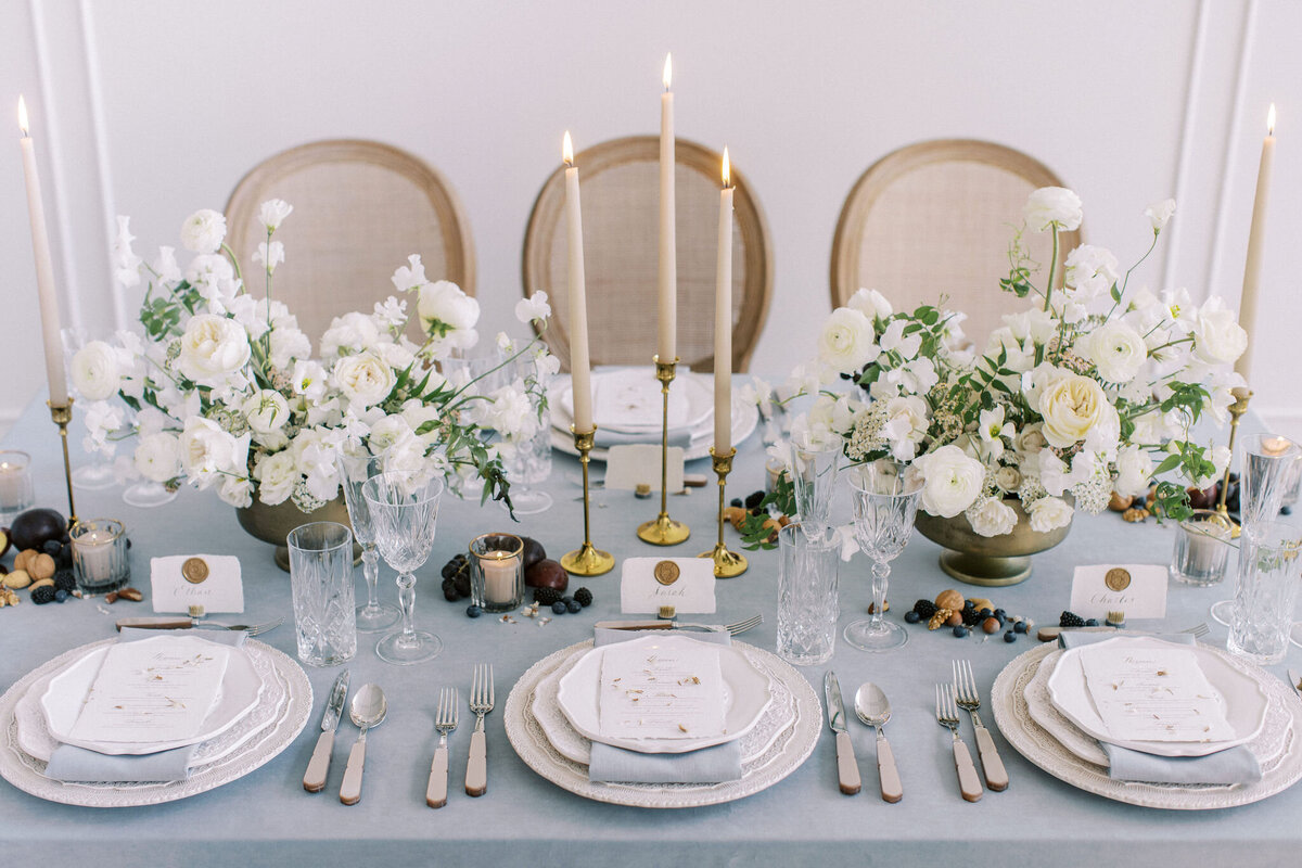 raven-alexandra-signature-weddings-calgary-banff-jasper-alberta-saskatoon-saskatchewan-luxury-wedding-planner-homepage-slideshow-1
