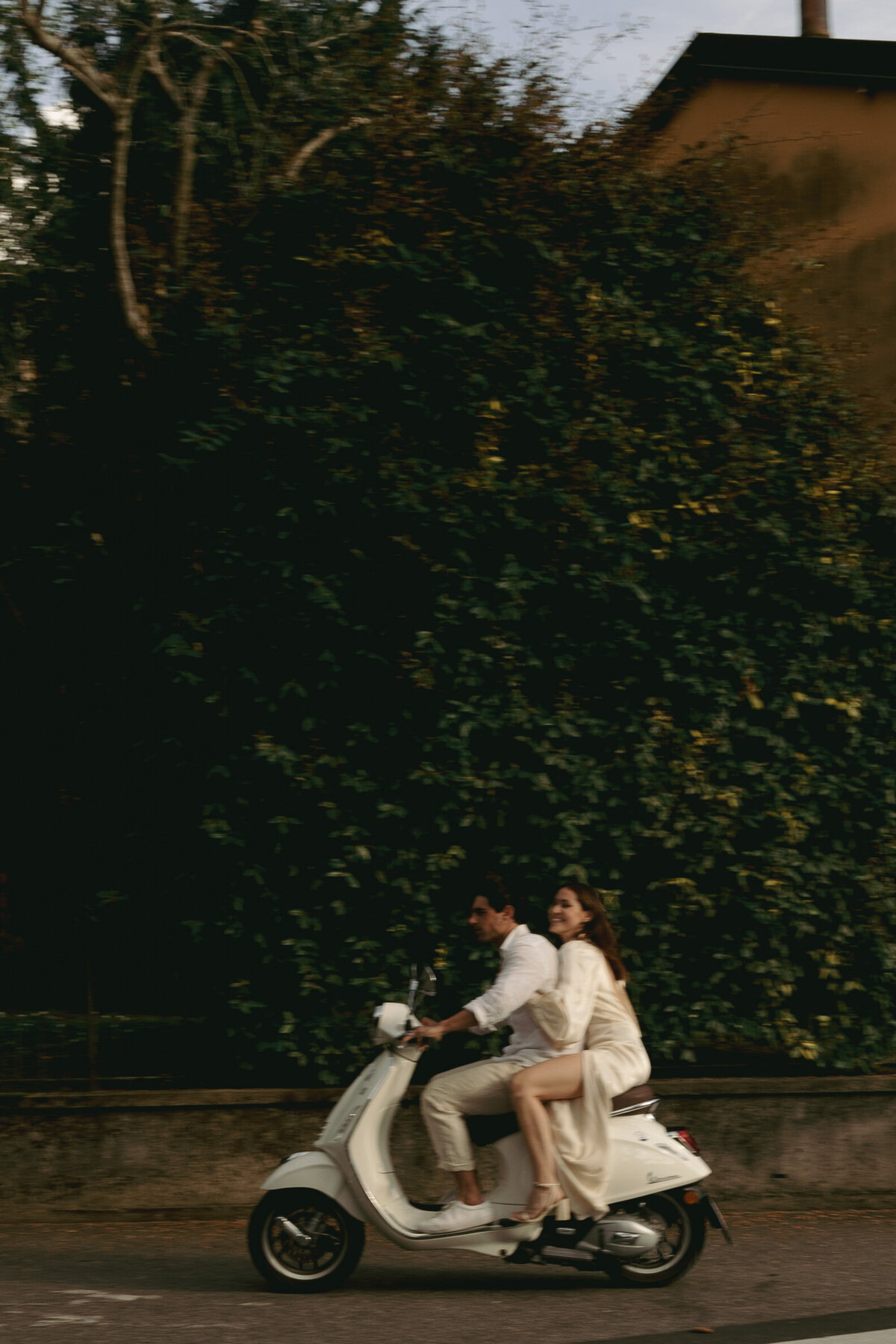 lake-como-boat-elopement-italy-italian-romantic-film-vespa-268
