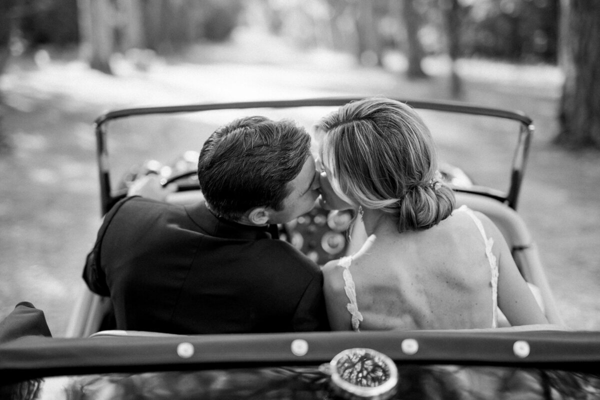 Maïlys Fortune Photography Husband Wife Wedding Weddings Photography France Switzerland Italy Timeless Dreamy Imagery Bilingual French English Destination Weddings Destination Wedding Provence French Riviera Paris Lake Como Tuscany79