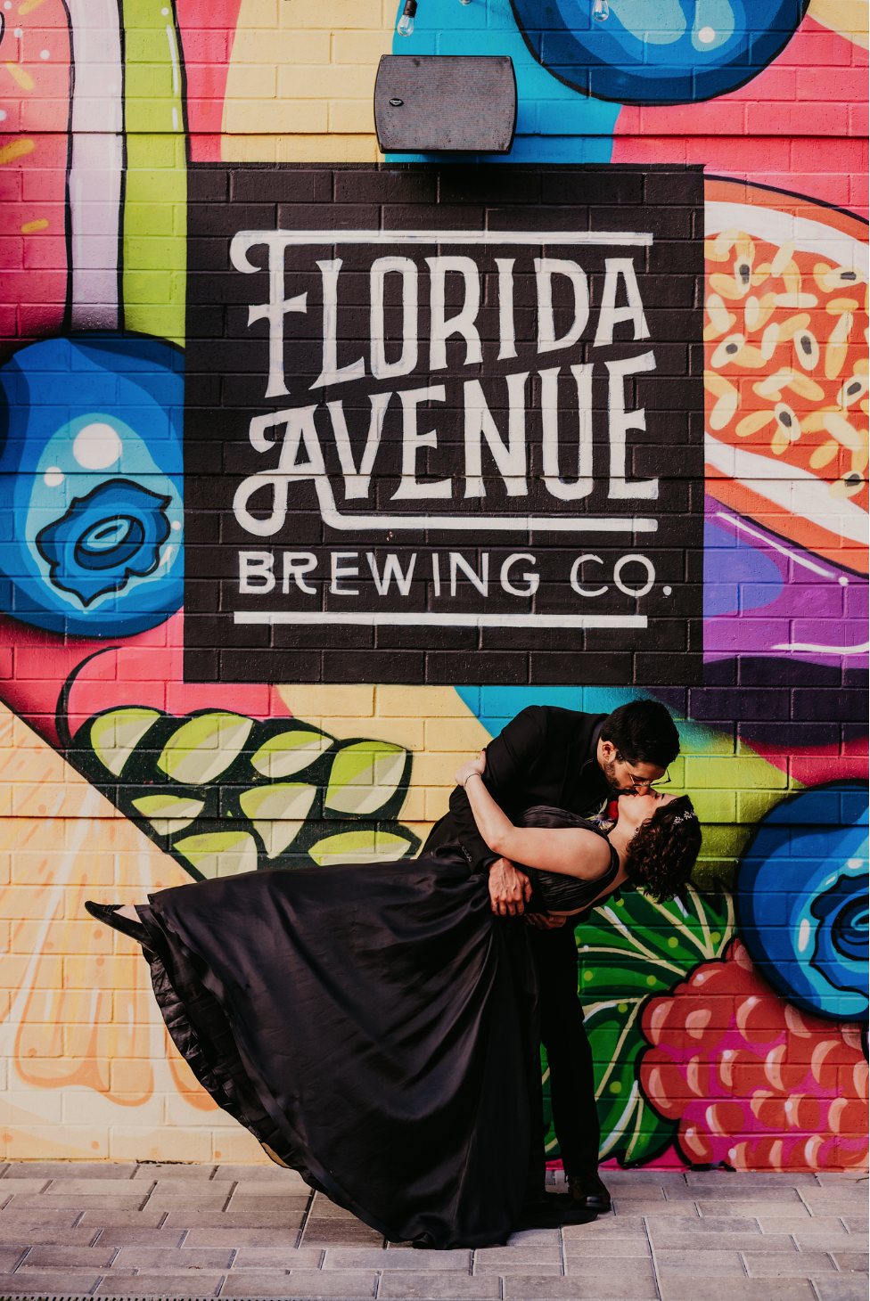 mariah-lacy-photo-florida-ave-brewery-elope-unique-wedding-venue-3