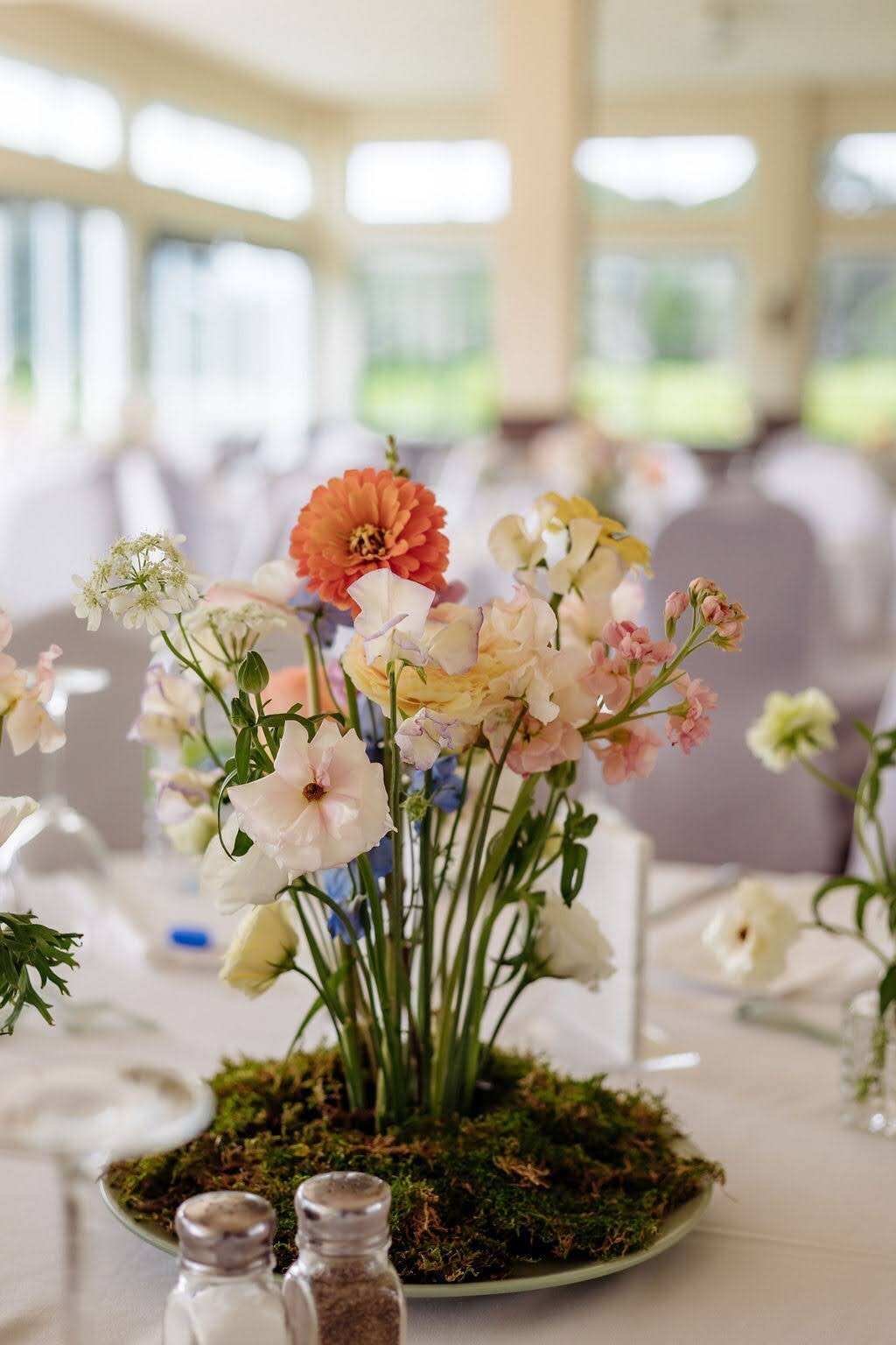 A&R Wedding Flowers by Mapleton Acres17