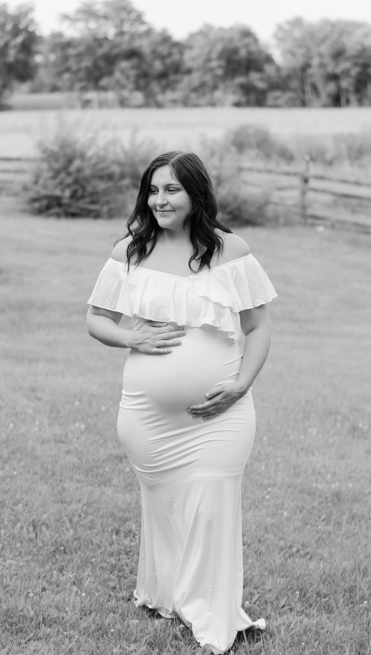 Emilee's Maternity Photos_July  2024_043