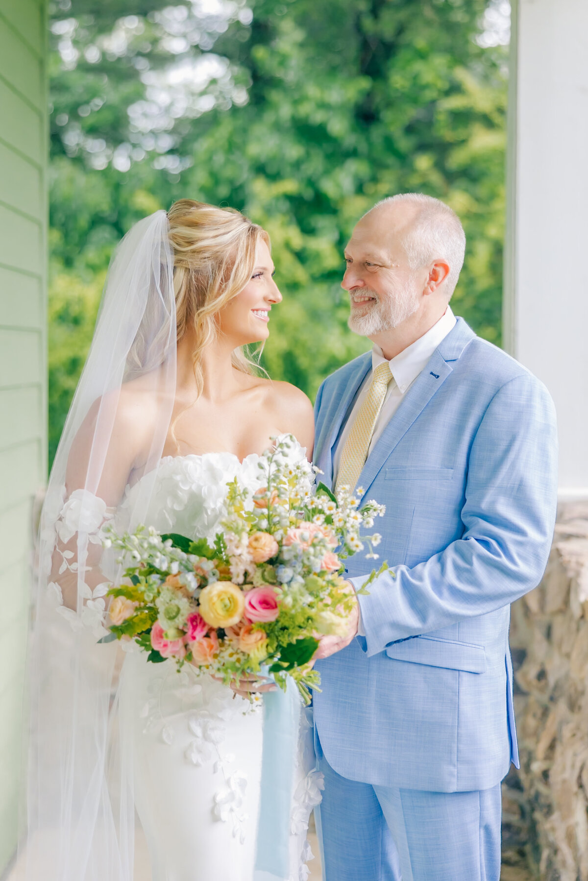 Sneak Peeks Creekside at Colliers End May Wedding | Lauren Elliott Photography | Emily & Kyle Anderson -71