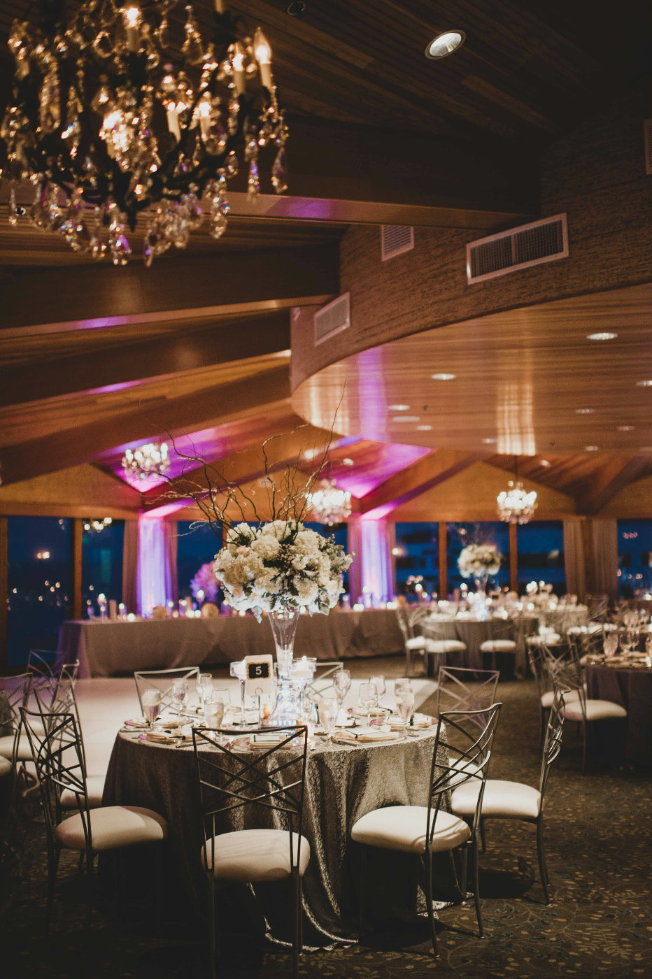 Silvery winter Edgewater hotel Seattle wedding with white flowers.