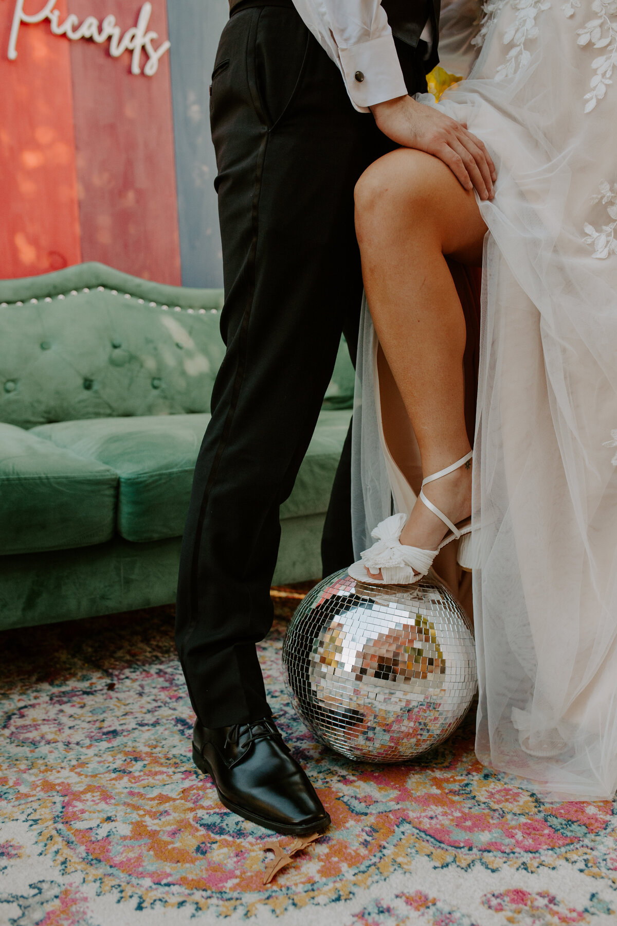 Mr+MrsPicard-SP-AbbeyEavesPhoto-31