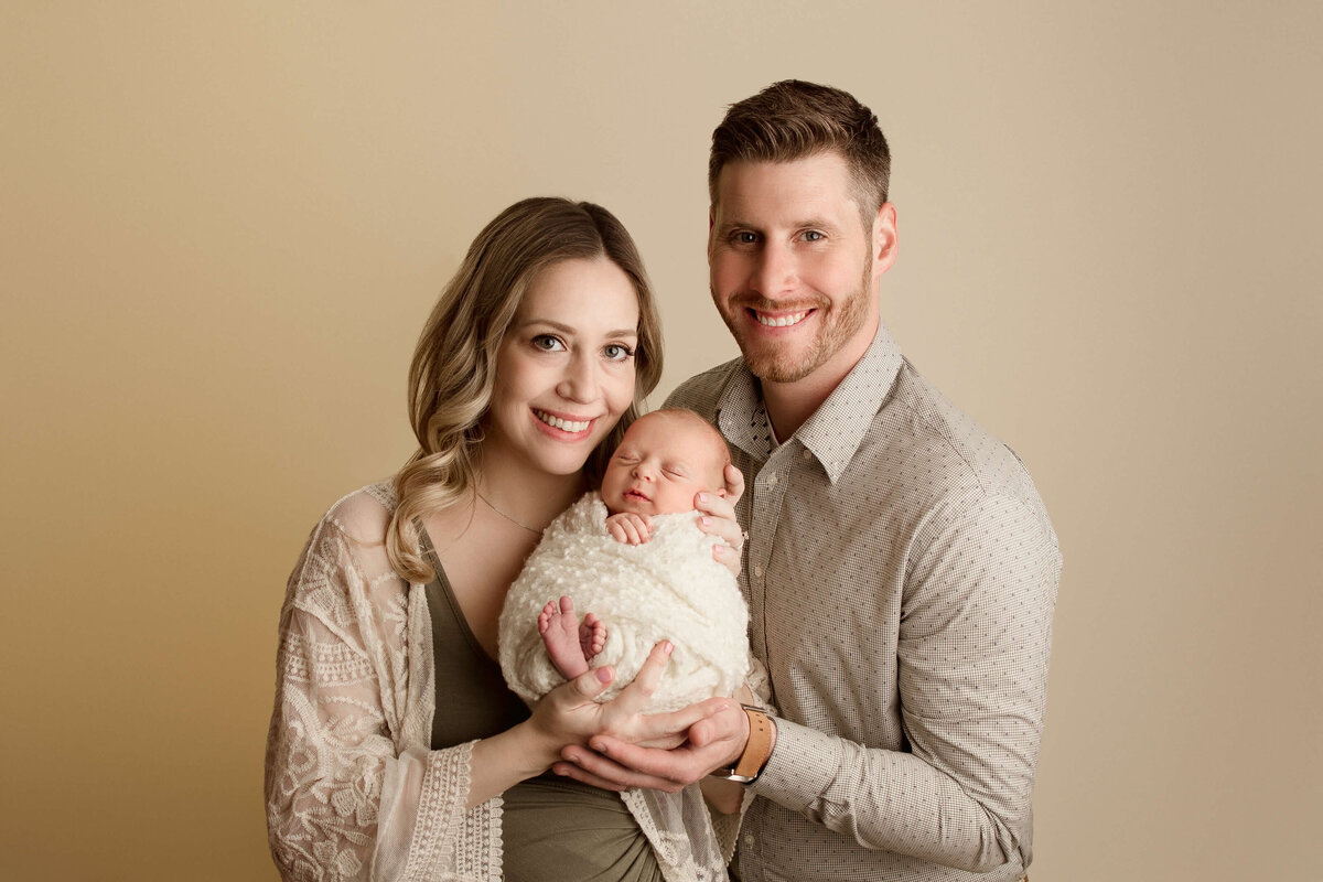 Brookfield-Newborn-Photographer-9