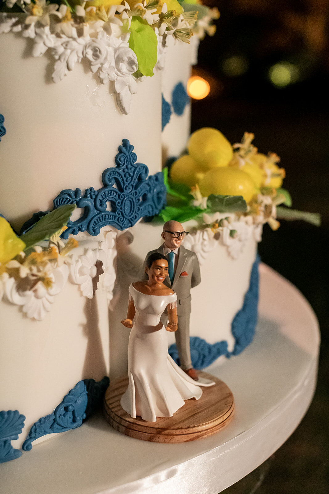 Luxury wedding cake details