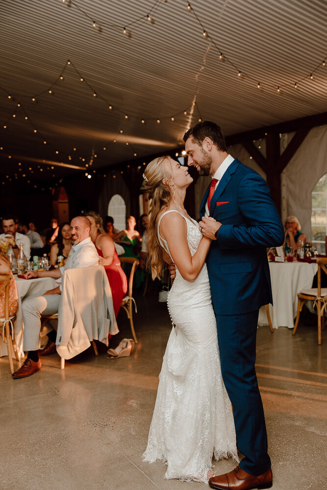Rustic Chic Wedding at Stanley's Olde Maple Lane Farm Wedding - Emma Persi Photography-37