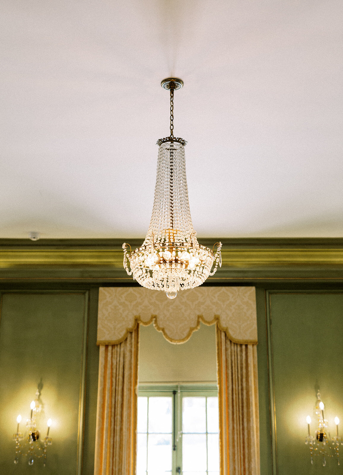 Lila & Rob Wedding_Kingwood Center Gardens-54