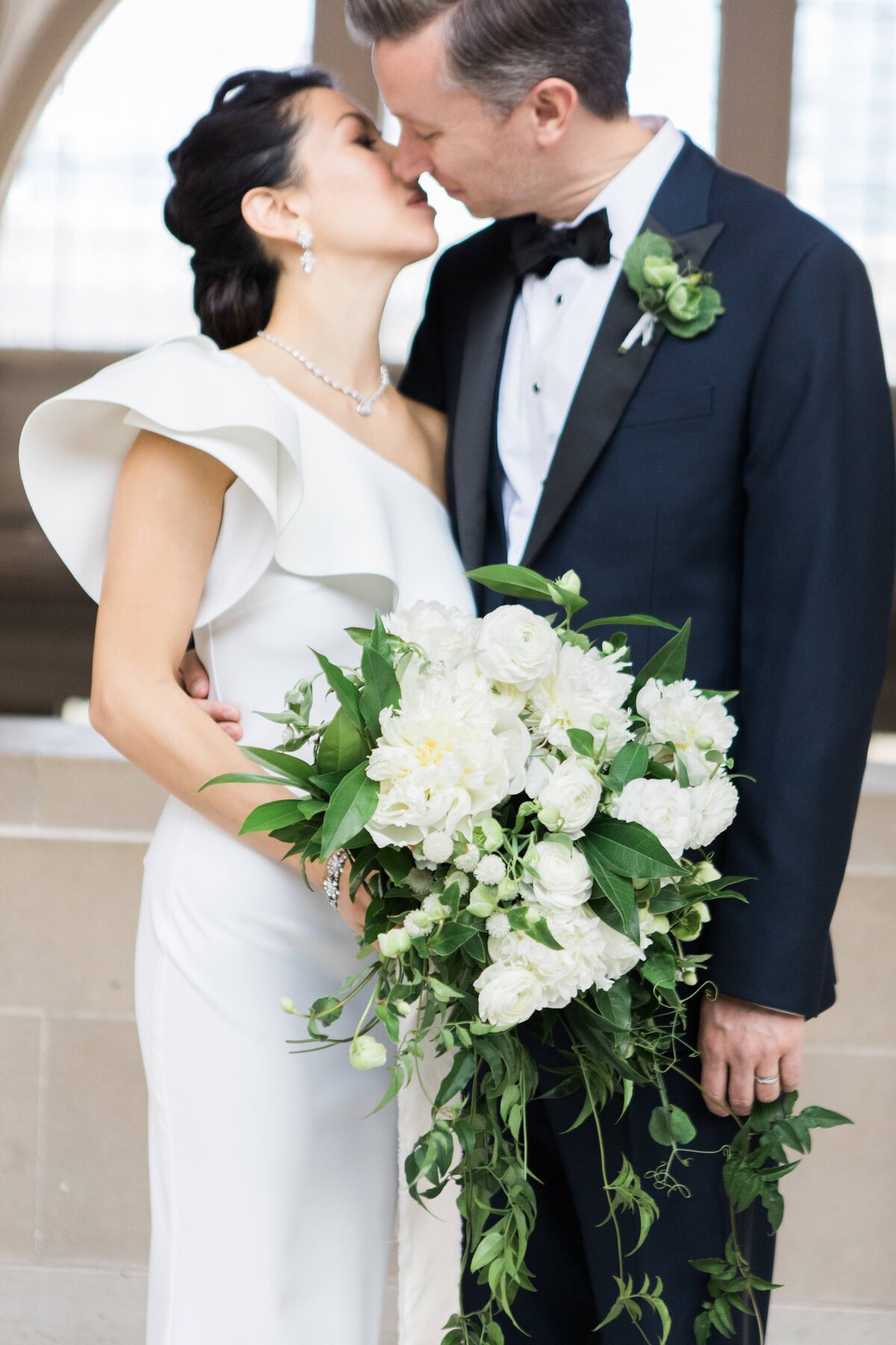 San-Francisco-City-Hall-Wedding-Nicole-Blumberg-Photography_0066