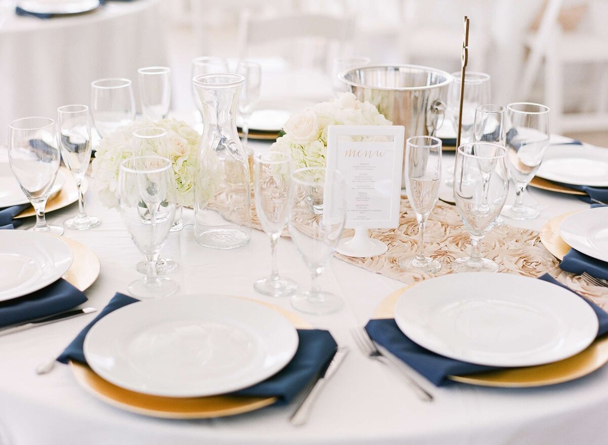 the-carefree-bride-self-planning-budget-wedding-4069