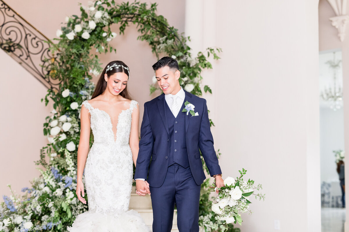 Light and Airy Luxury Wedding Pictures