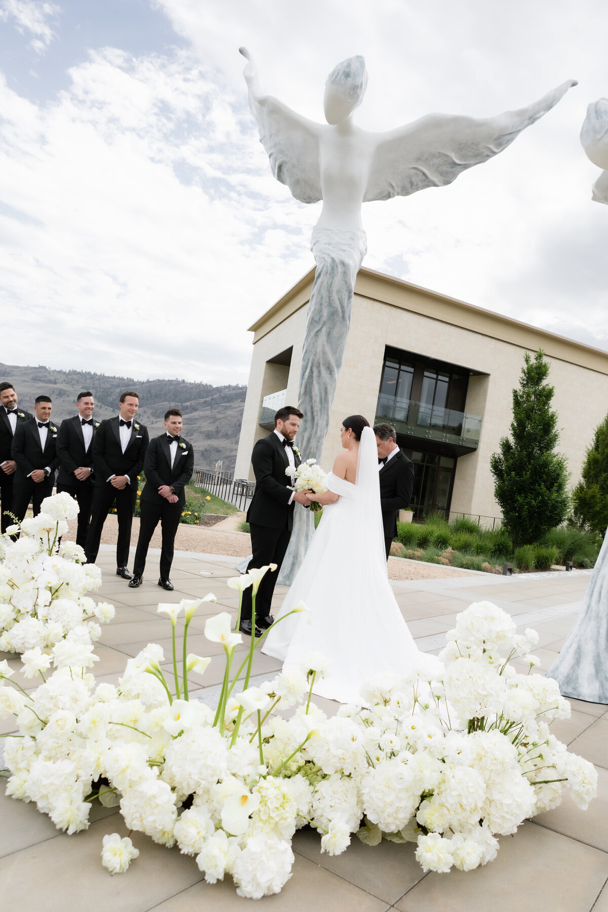 MeghanHemstra-Romantic-Hatley-Castle-Wedding-108