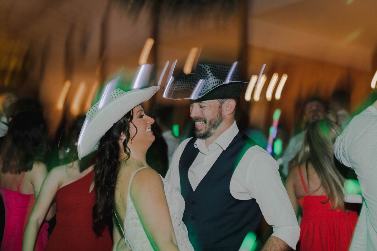 Weddings(15)